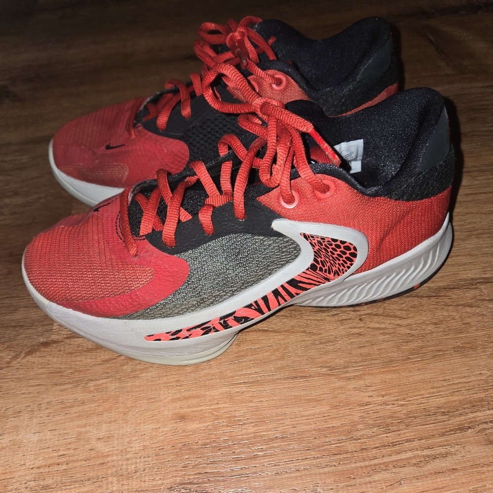 Nike Zoom Freak 4